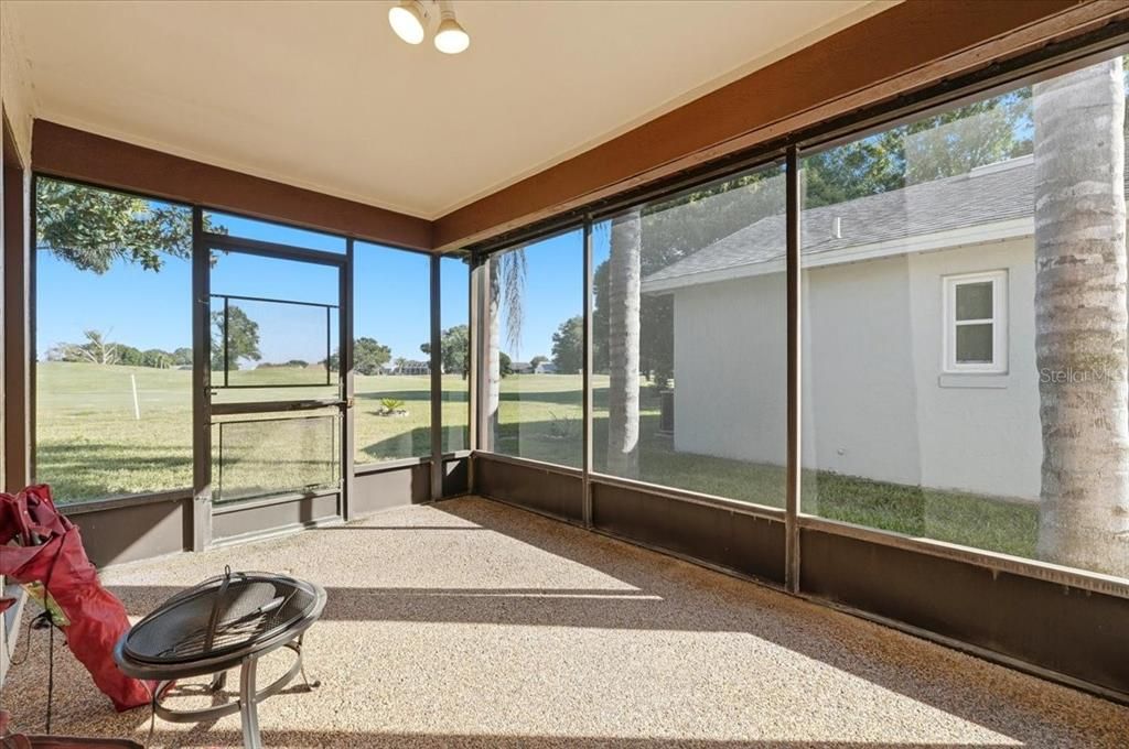 For Sale: $245,000 (2 beds, 2 baths, 1148 Square Feet)