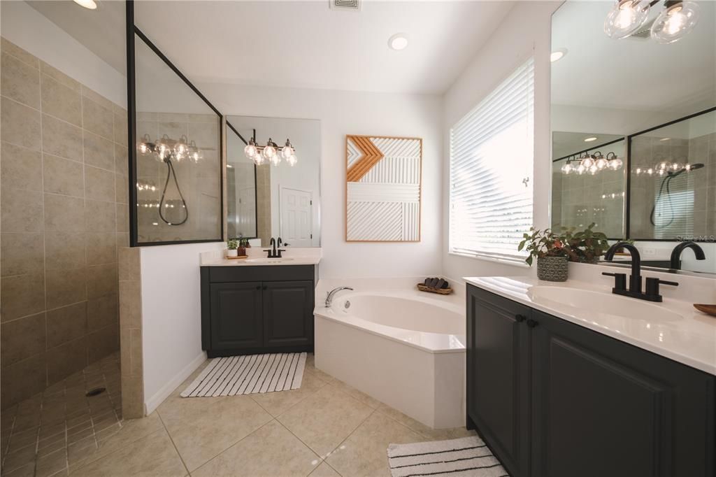 For Rent: $4,300 (4 beds, 2 baths, 2090 Square Feet)