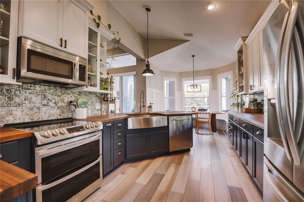 For Rent: $4,300 (4 beds, 2 baths, 2090 Square Feet)