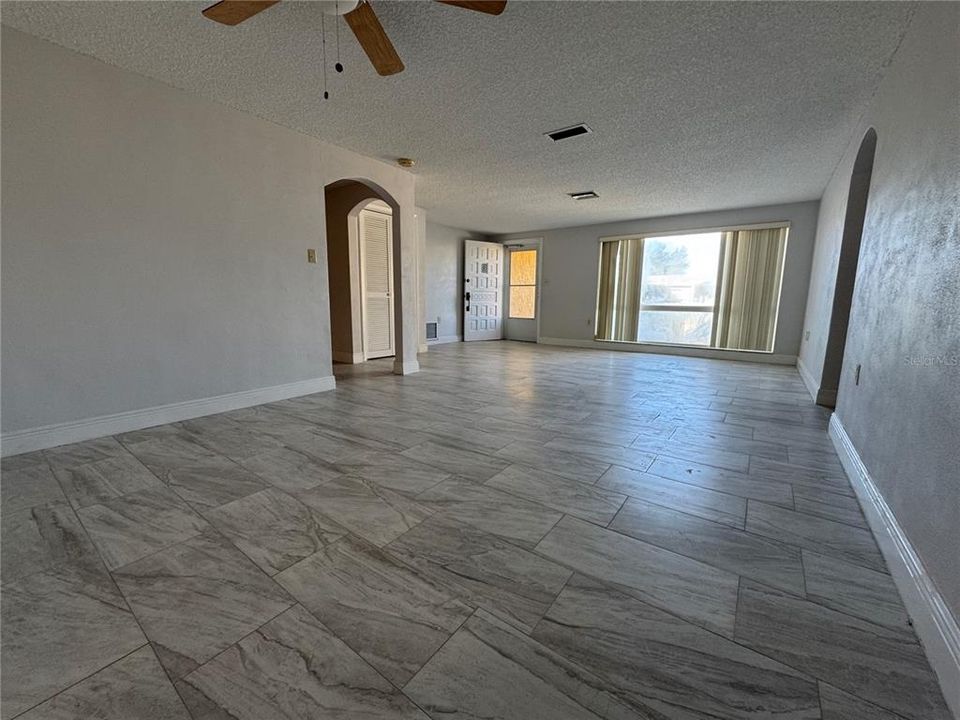 En Venta: $264,900 (2 camas, 2 baños, 1442 Pies cuadrados)