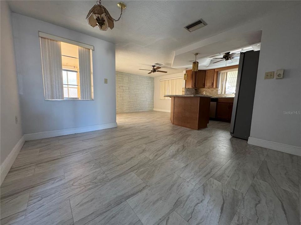 En Venta: $264,900 (2 camas, 2 baños, 1442 Pies cuadrados)