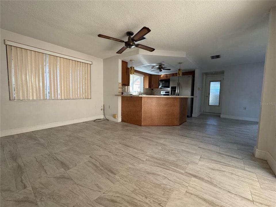 En Venta: $264,900 (2 camas, 2 baños, 1442 Pies cuadrados)