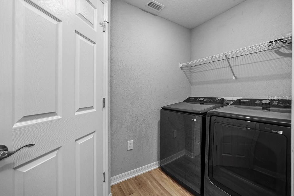 В аренду: $2,000 (3 спален, 2 ванн, 1479 Квадратных фут)