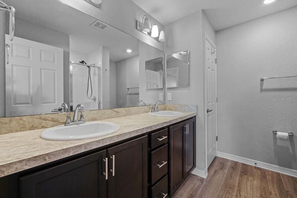 В аренду: $2,000 (3 спален, 2 ванн, 1479 Квадратных фут)