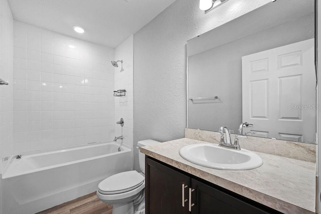 В аренду: $2,000 (3 спален, 2 ванн, 1479 Квадратных фут)