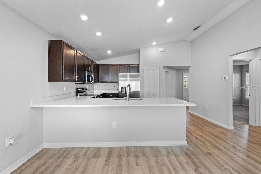 В аренду: $2,000 (3 спален, 2 ванн, 1479 Квадратных фут)