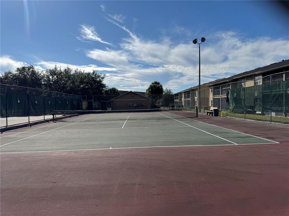 For Rent: $1,395 (2 beds, 2 baths, 905 Square Feet)