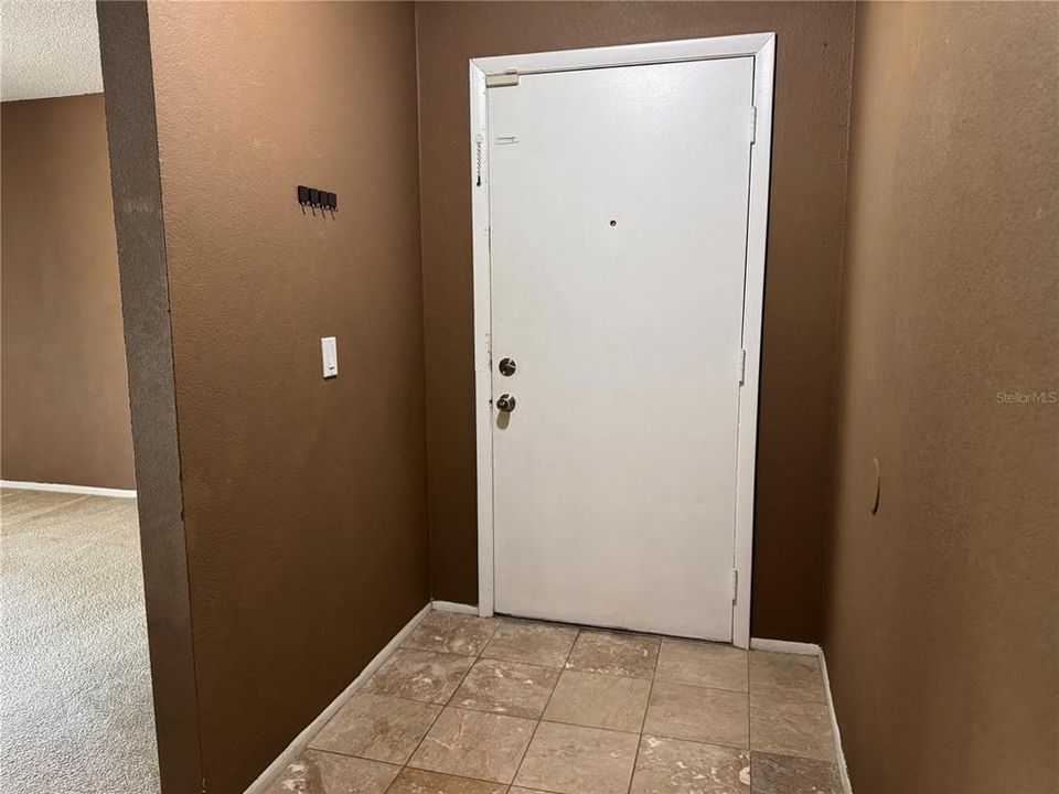 For Rent: $1,395 (2 beds, 2 baths, 905 Square Feet)