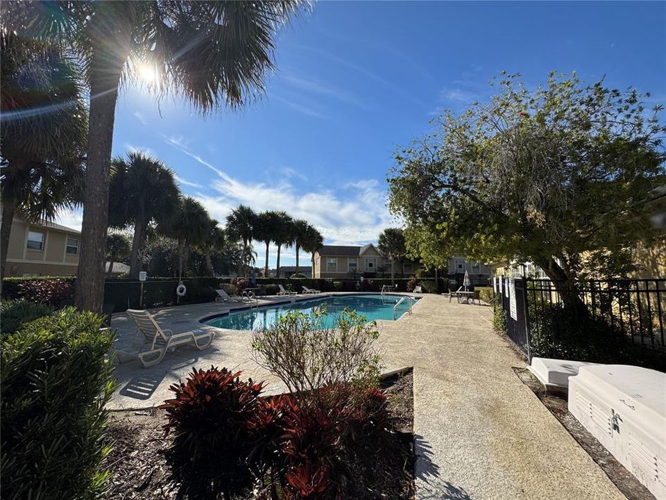 For Rent: $1,395 (2 beds, 2 baths, 905 Square Feet)