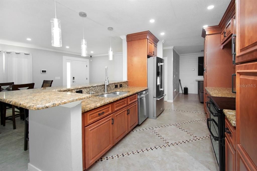 For Sale: $489,900 (4 beds, 3 baths, 1988 Square Feet)