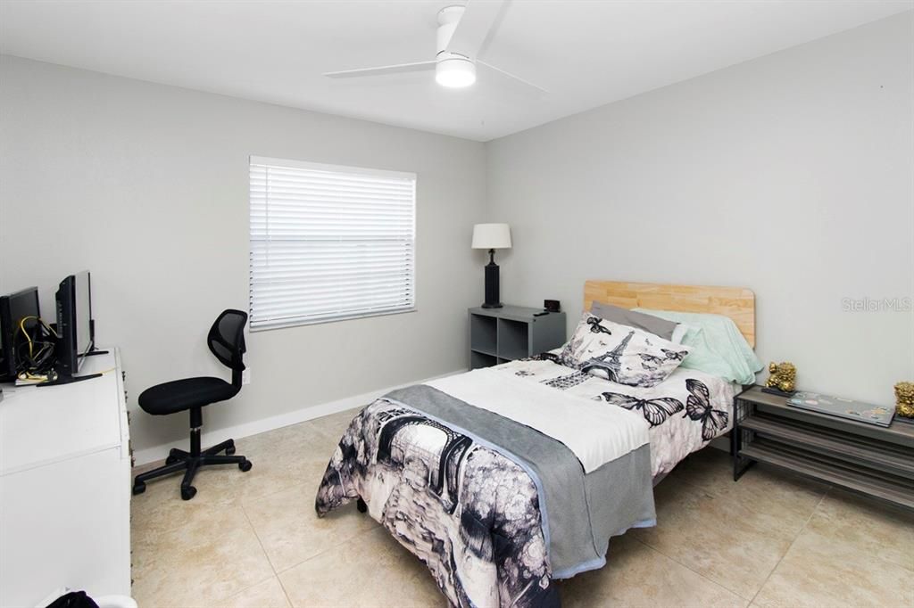 For Sale: $489,900 (4 beds, 3 baths, 1988 Square Feet)