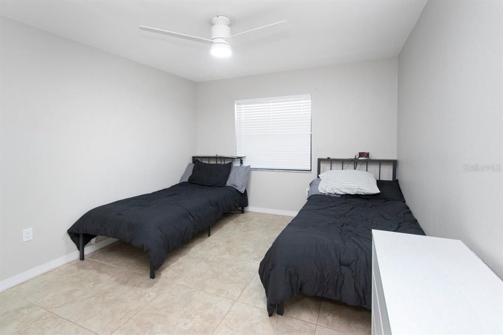 For Sale: $489,900 (4 beds, 3 baths, 1988 Square Feet)