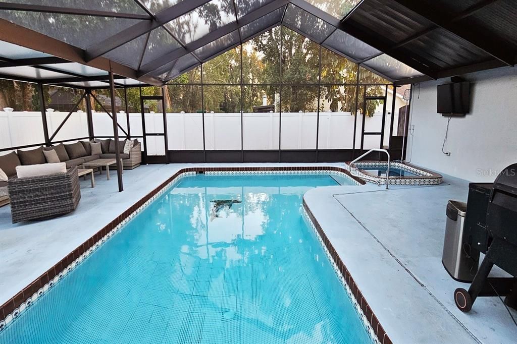 For Sale: $489,900 (4 beds, 3 baths, 1988 Square Feet)