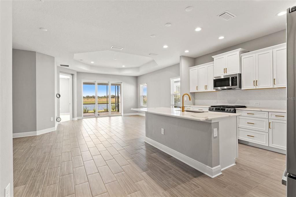 For Sale: $499,000 (2 beds, 2 baths, 1638 Square Feet)