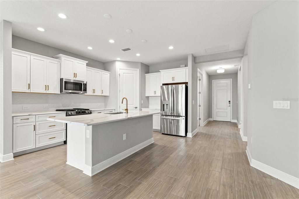 For Sale: $499,000 (2 beds, 2 baths, 1638 Square Feet)