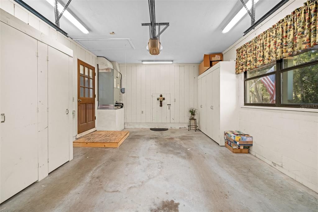 For Sale: $749,000 (3 beds, 2 baths, 2259 Square Feet)