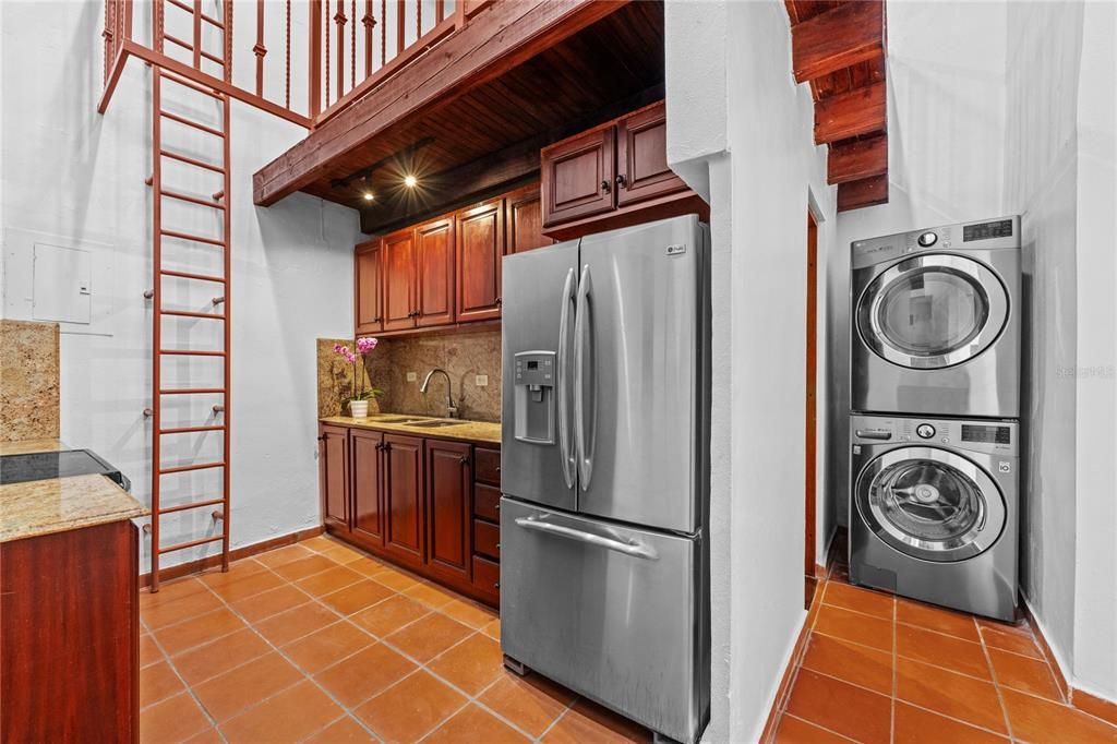 For Rent: $3,000 (2 beds, 2 baths, 1431 Square Feet)