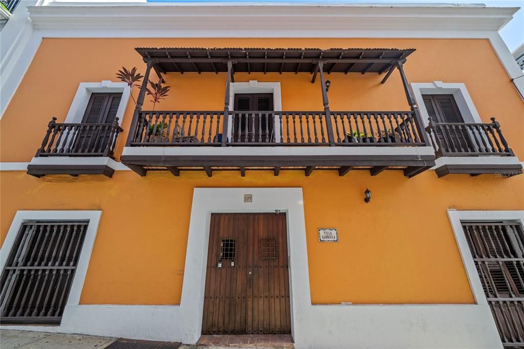 For Rent: $3,000 (2 beds, 2 baths, 1431 Square Feet)