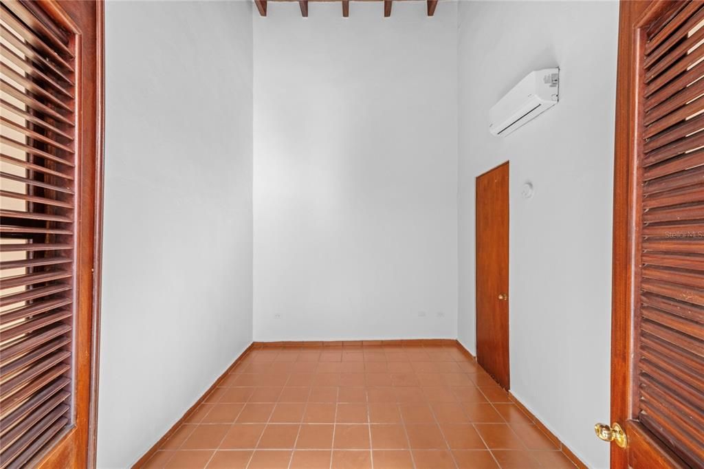 For Rent: $3,000 (2 beds, 2 baths, 1431 Square Feet)