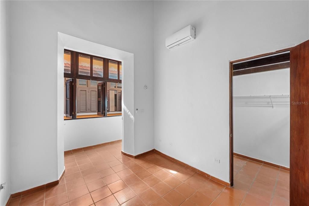 For Rent: $3,000 (2 beds, 2 baths, 1431 Square Feet)