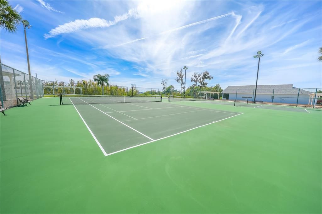 待售: $255,000 (2 贝兹, 2 浴室, 1813 平方英尺)