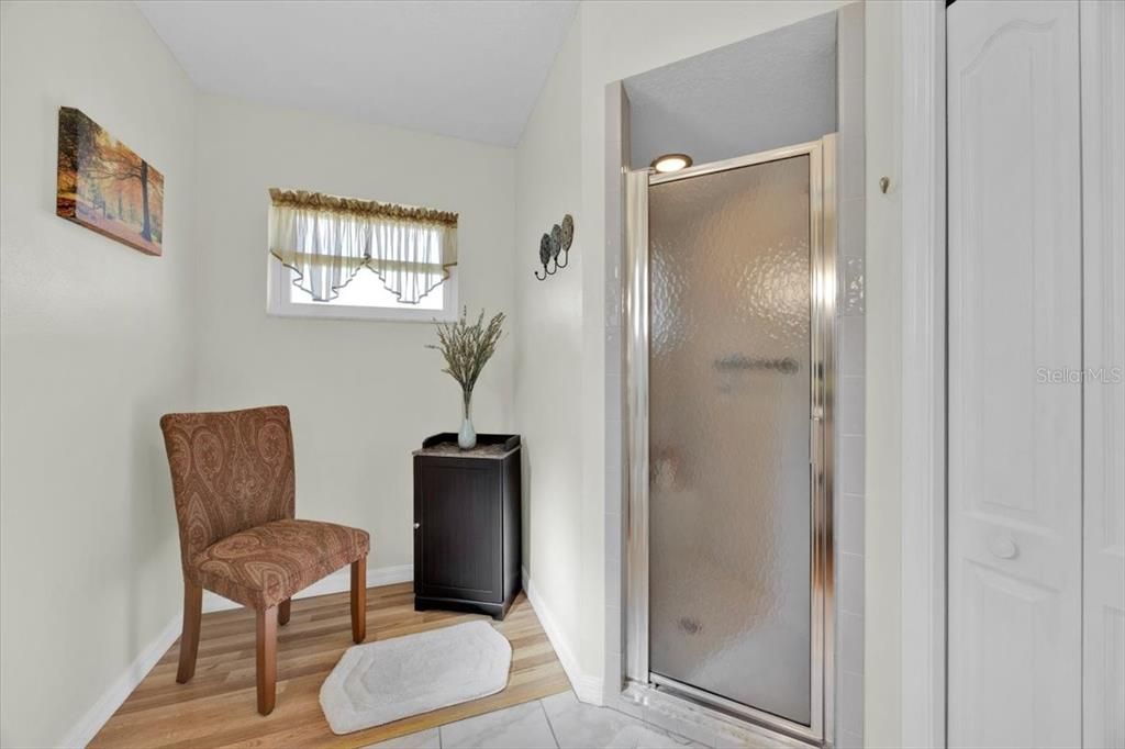 待售: $255,000 (2 贝兹, 2 浴室, 1813 平方英尺)