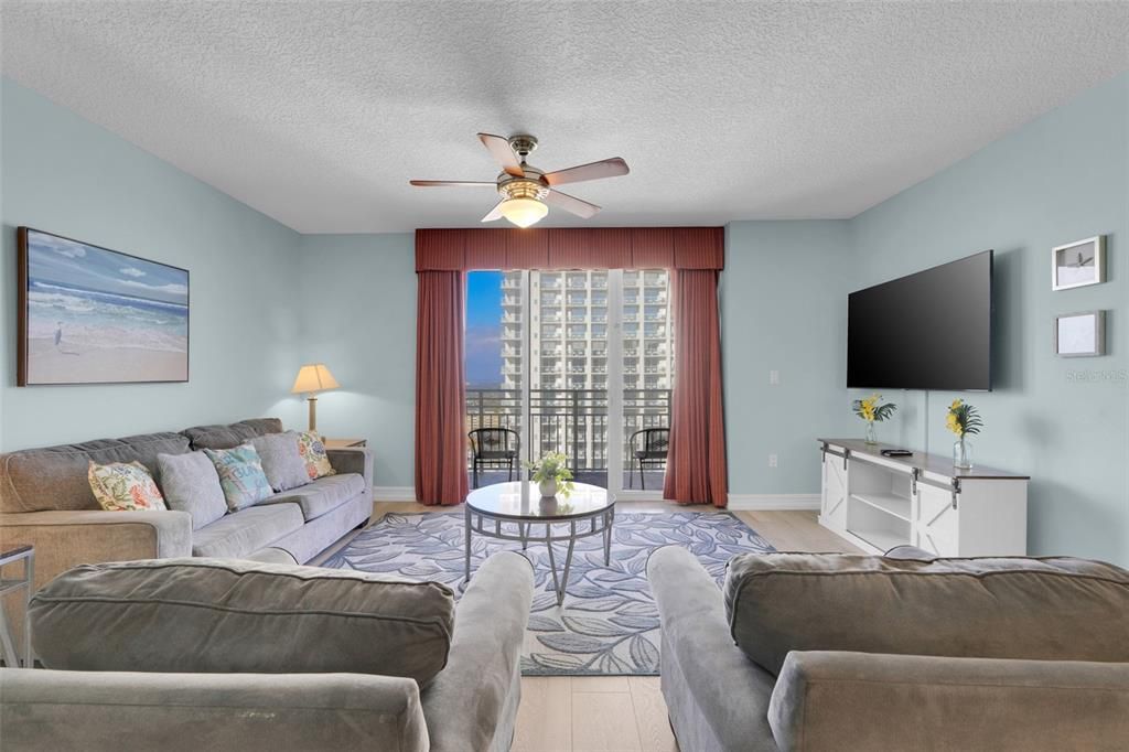 En Venta: $549,000 (2 camas, 2 baños, 1494 Pies cuadrados)