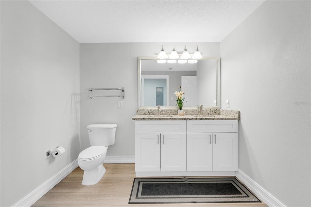 En Venta: $549,000 (2 camas, 2 baños, 1494 Pies cuadrados)