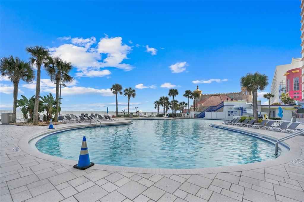 En Venta: $549,000 (2 camas, 2 baños, 1494 Pies cuadrados)