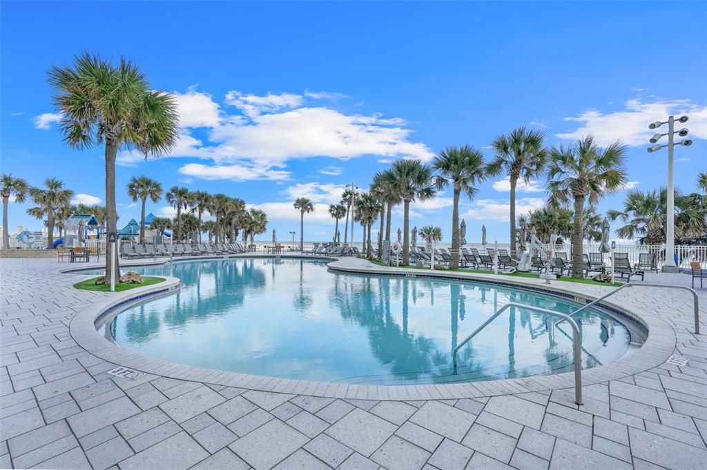 En Venta: $549,000 (2 camas, 2 baños, 1494 Pies cuadrados)