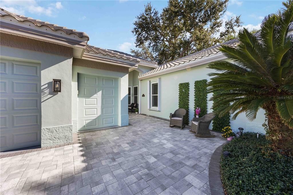 For Sale: $865,000 (3 beds, 2 baths, 2766 Square Feet)