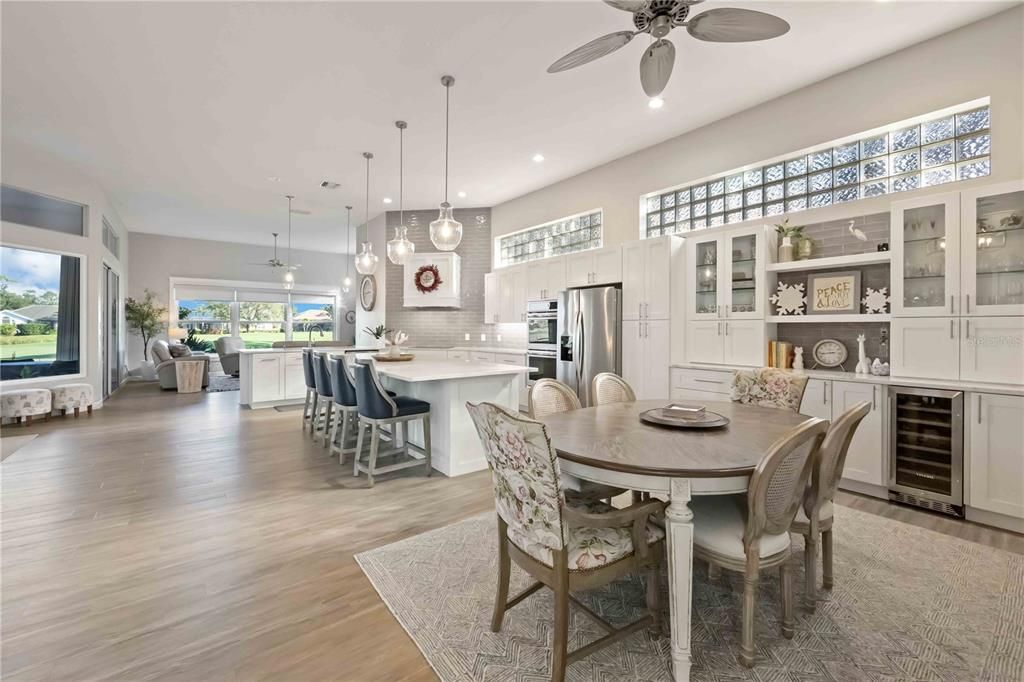 For Sale: $865,000 (3 beds, 2 baths, 2766 Square Feet)