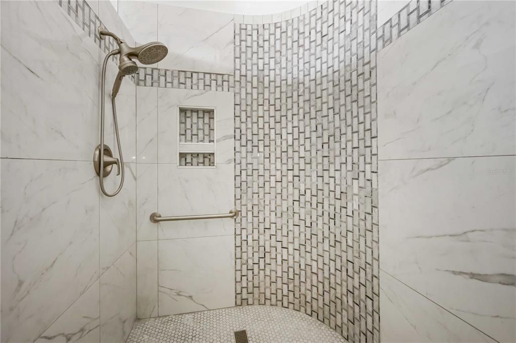 For Sale: $865,000 (3 beds, 2 baths, 2766 Square Feet)