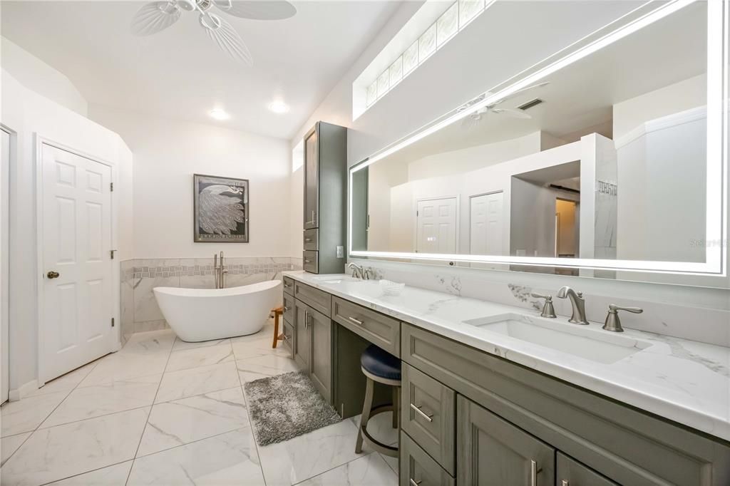 For Sale: $865,000 (3 beds, 2 baths, 2766 Square Feet)