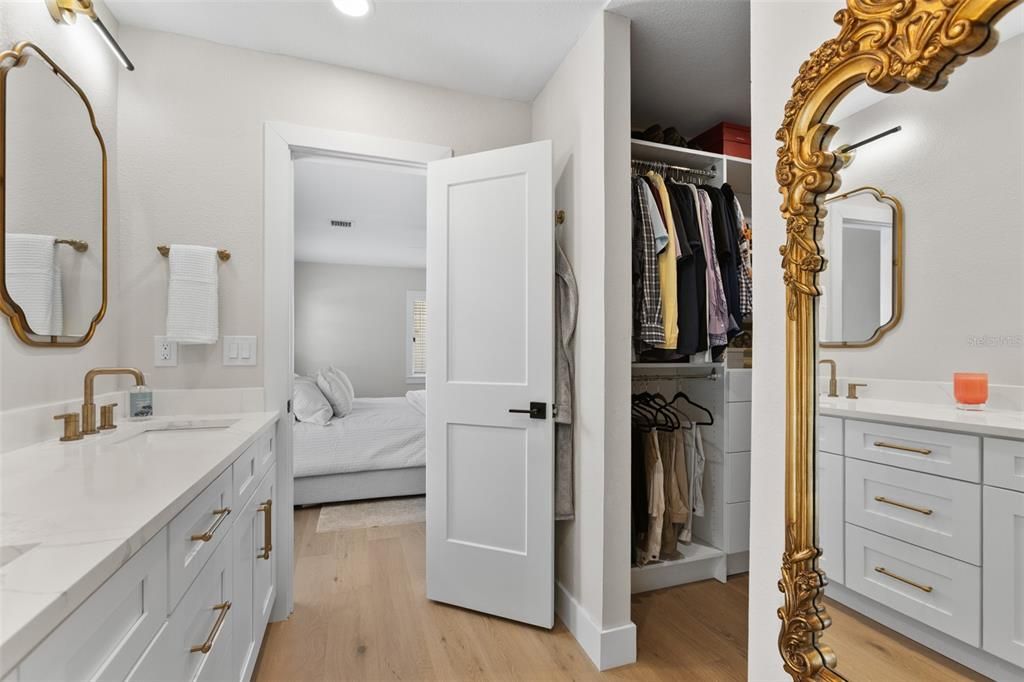 For Sale: $1,399,000 (4 beds, 3 baths, 2698 Square Feet)