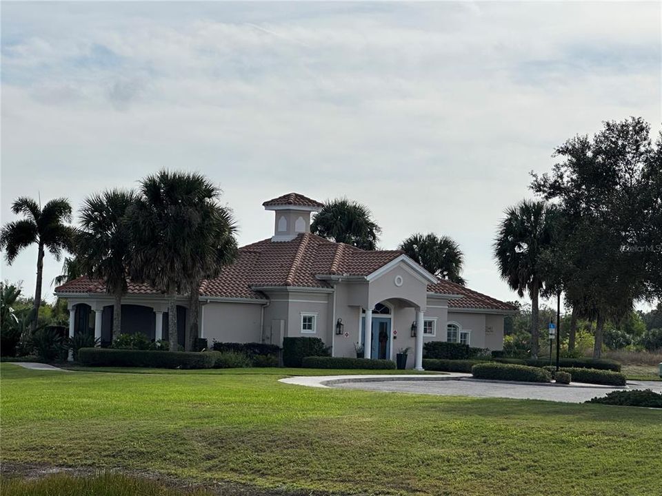 出租: $1,700 (2 贝兹, 2 浴室, 1631 平方英尺)