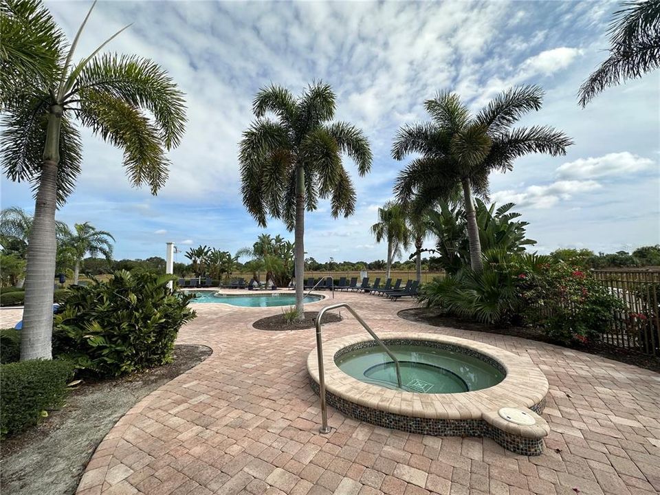 出租: $1,700 (2 贝兹, 2 浴室, 1631 平方英尺)