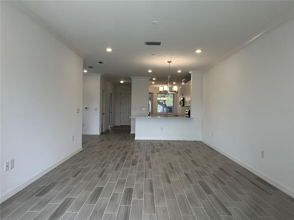 出租: $1,700 (2 贝兹, 2 浴室, 1631 平方英尺)