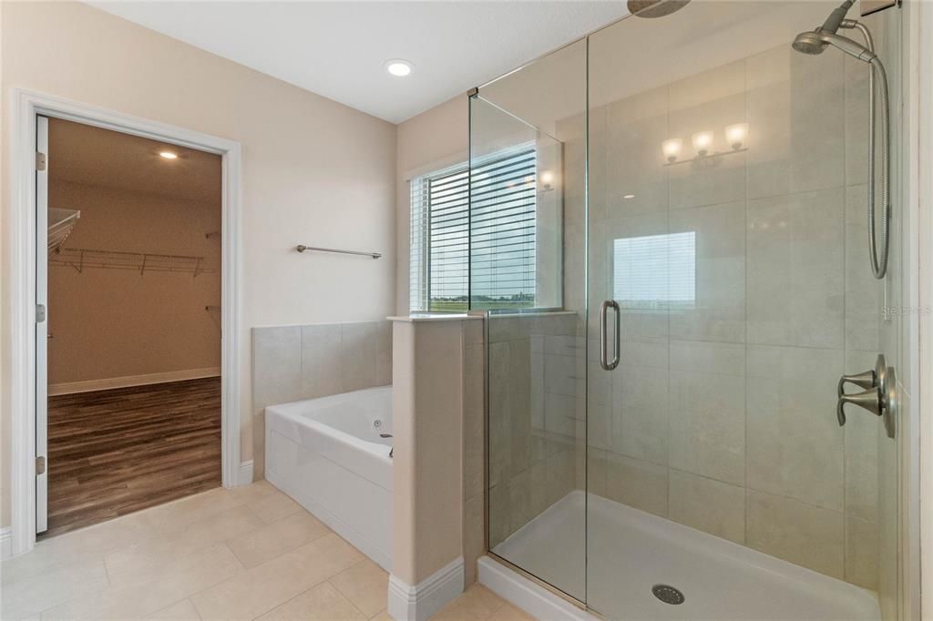 En Renta: $4,500 (5 camas, 4 baños, 2866 Pies cuadrados)