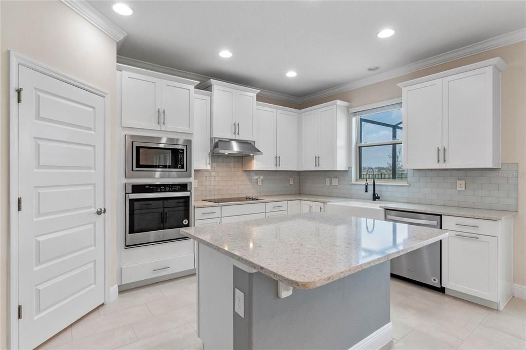 En Renta: $4,500 (5 camas, 4 baños, 2866 Pies cuadrados)