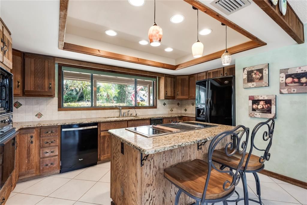 На продажу: $549,000 (2 спален, 2 ванн, 2502 Квадратных фут)