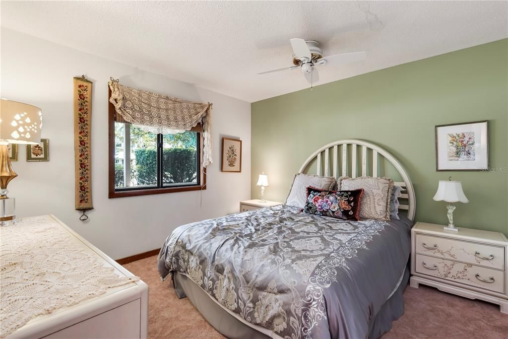 На продажу: $549,000 (2 спален, 2 ванн, 2502 Квадратных фут)