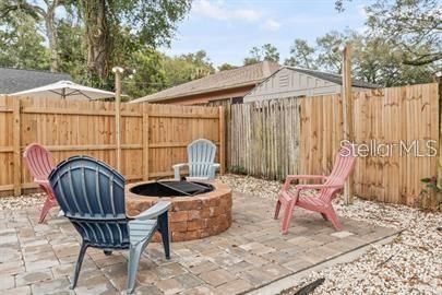 For Sale: $389,900 (4 beds, 2 baths, 1180 Square Feet)