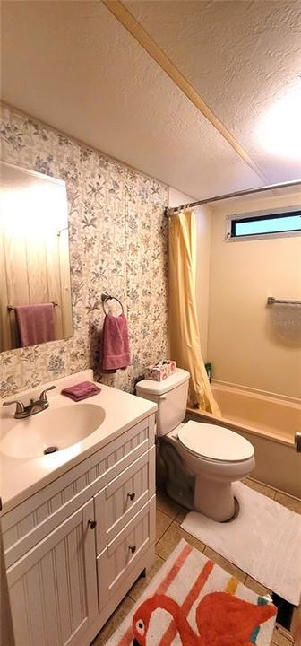 For Sale: $133,000 (2 beds, 2 baths, 840 Square Feet)