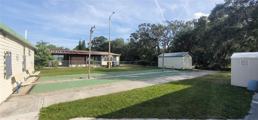 For Sale: $133,000 (2 beds, 2 baths, 840 Square Feet)