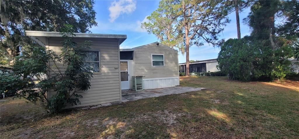 For Sale: $133,000 (2 beds, 2 baths, 840 Square Feet)