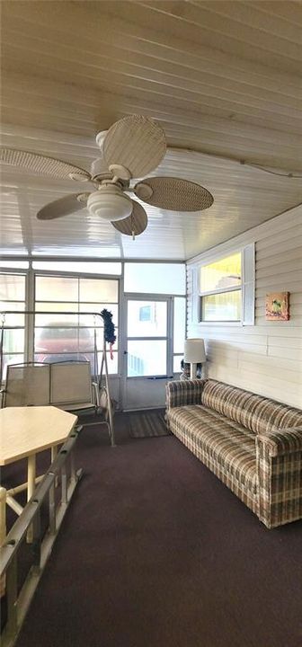 For Sale: $133,000 (2 beds, 2 baths, 840 Square Feet)