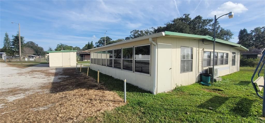 For Sale: $133,000 (2 beds, 2 baths, 840 Square Feet)