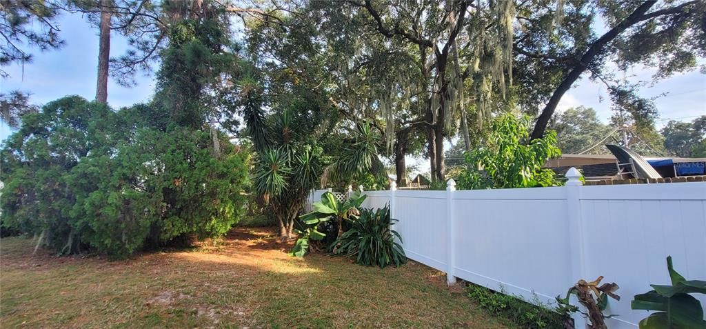 For Sale: $133,000 (2 beds, 2 baths, 840 Square Feet)