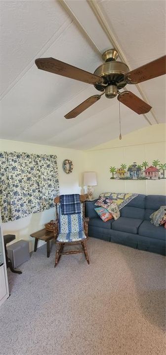 For Sale: $133,000 (2 beds, 2 baths, 840 Square Feet)